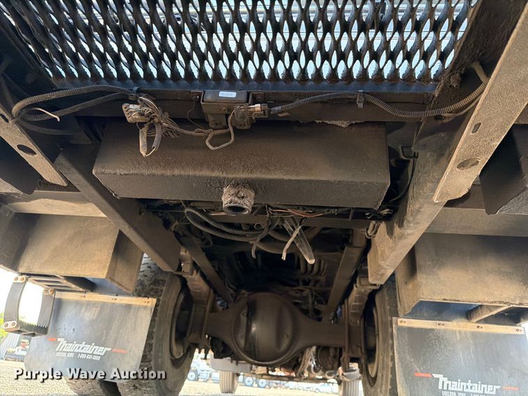 image for item EG9270 2012 Freightliner Business Class M2 fuel / lube truck