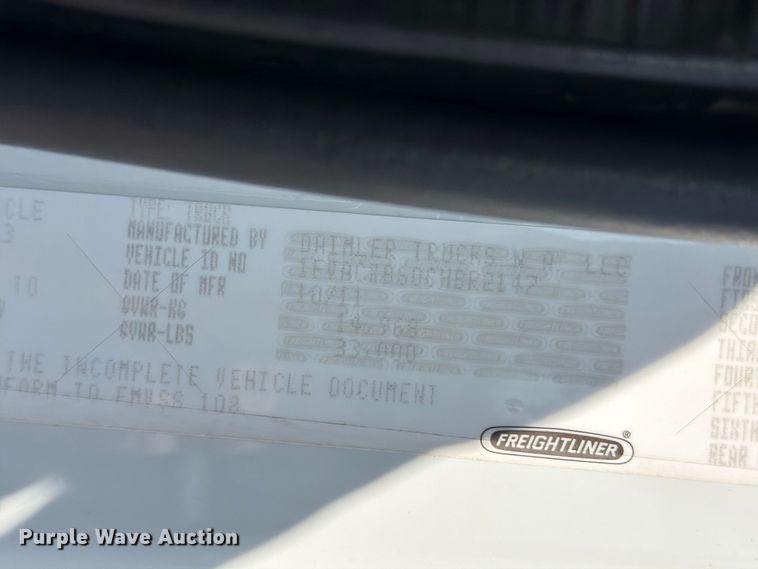 image for item EG9270 2012 Freightliner Business Class M2 fuel / lube truck