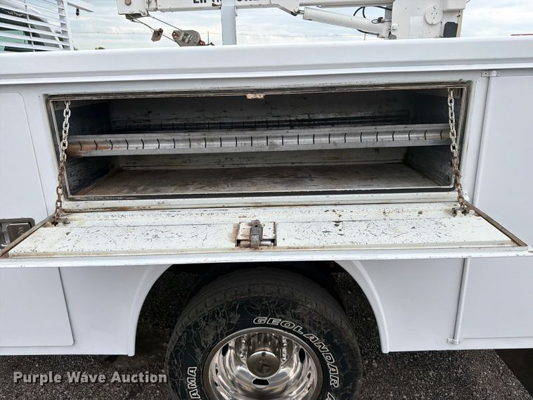 image for item EG9293 2008 Ford F350 Super Duty utility bed pickup truck