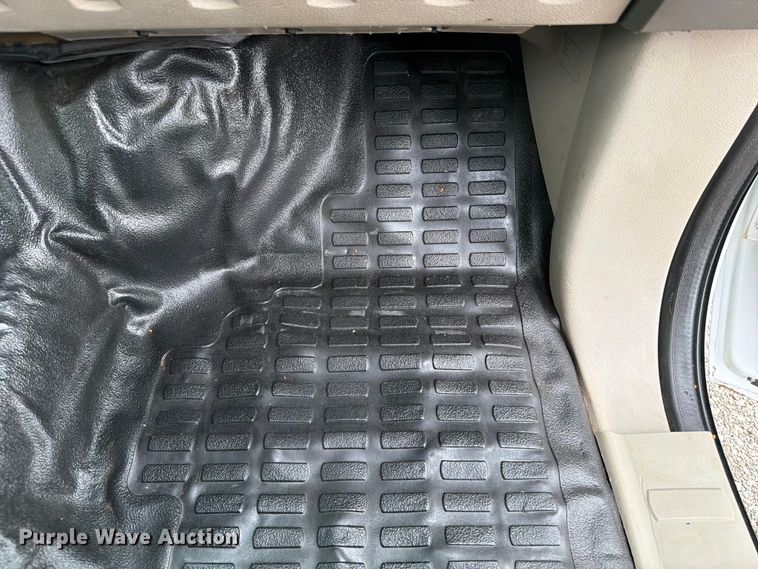image for item EG9293 2008 Ford F350 Super Duty utility bed pickup truck