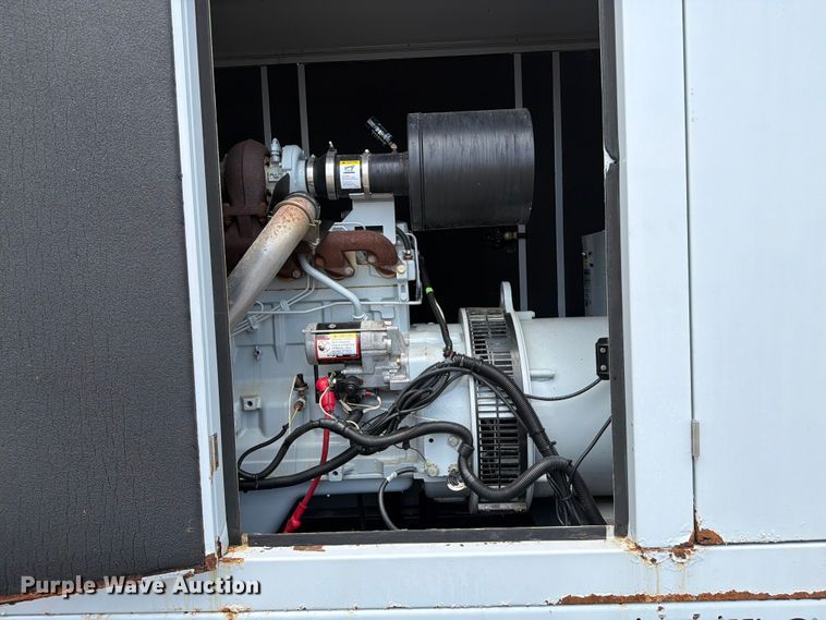 image for item EG9306 2005 Tramont Powertrak generator