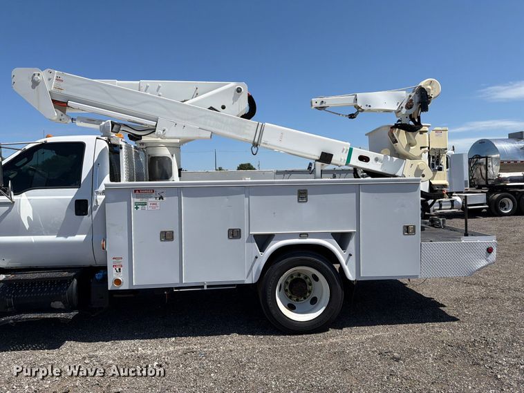 image for item EG9316 2015 Ford F650 Super Duty bucket truck