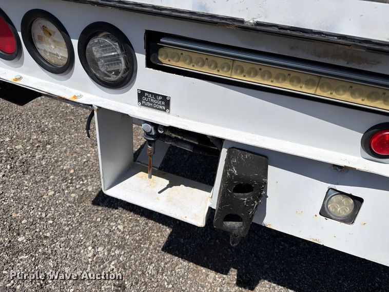 image for item EG9316 2015 Ford F650 Super Duty bucket truck