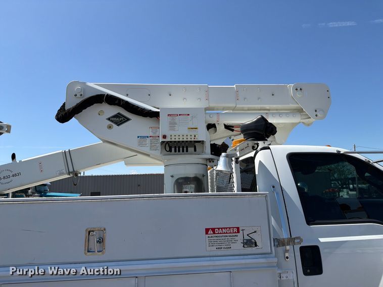 image for item EG9316 2015 Ford F650 Super Duty bucket truck