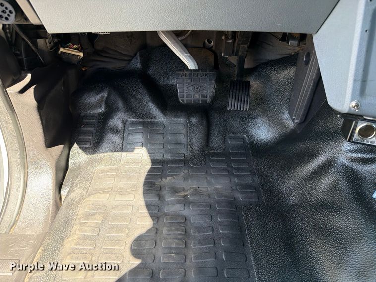image for item EG9316 2015 Ford F650 Super Duty bucket truck