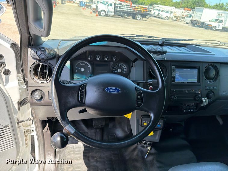 image for item EG9316 2015 Ford F650 Super Duty bucket truck