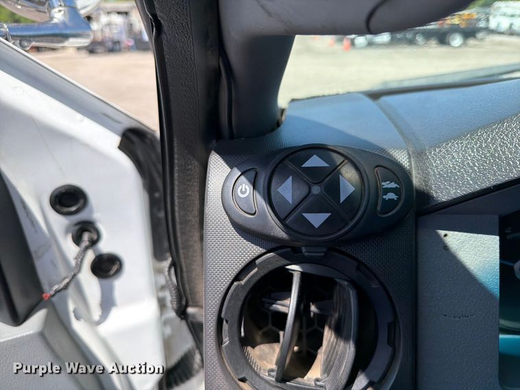 image for item EG9316 2015 Ford F650 Super Duty bucket truck