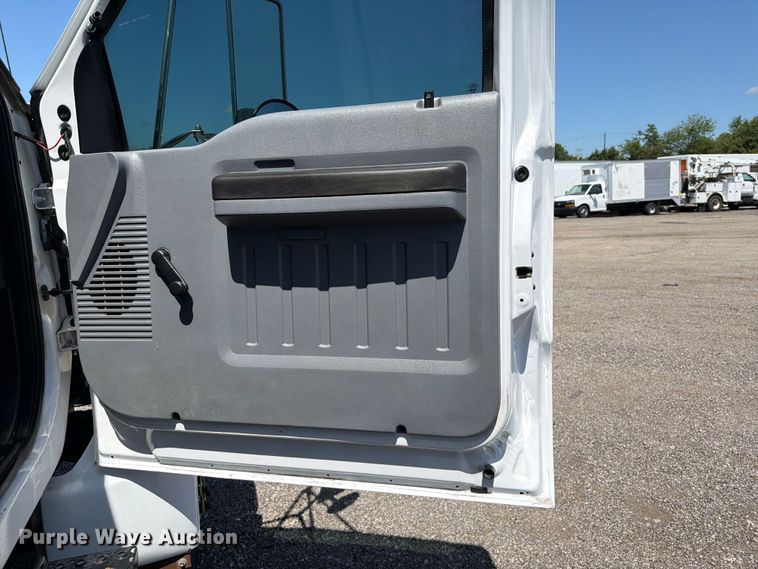 image for item EG9316 2015 Ford F650 Super Duty bucket truck