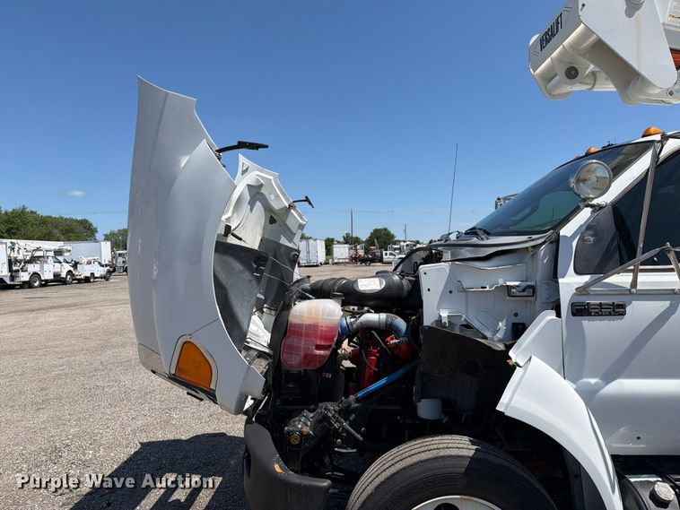 image for item EG9316 2015 Ford F650 Super Duty bucket truck