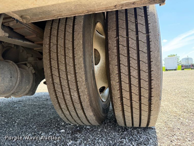 image for item EG9316 2015 Ford F650 Super Duty bucket truck