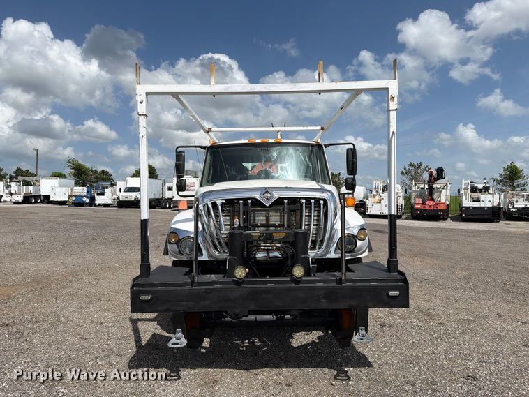 image for item EG9321 2008 International WorkStar 7500 Crew Cab crane truck