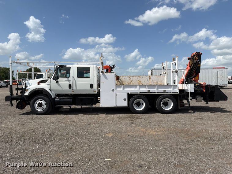 image for item EG9321 2008 International WorkStar 7500 Crew Cab crane truck
