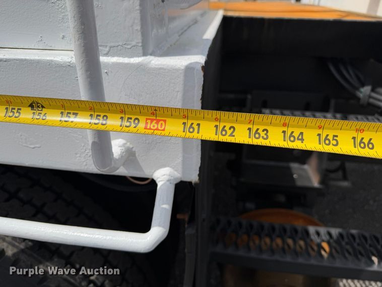 image for item EG9321 2008 International WorkStar 7500 Crew Cab crane truck