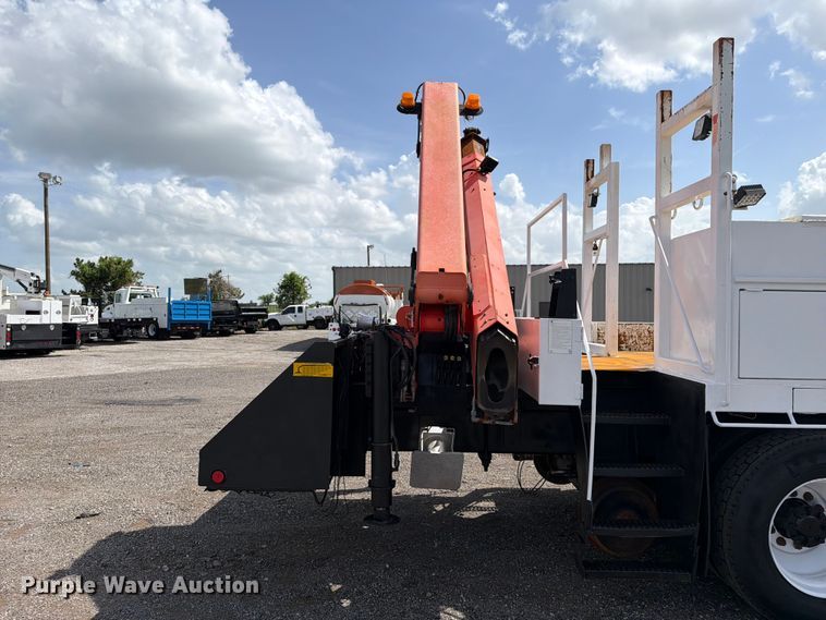 image for item EG9321 2008 International WorkStar 7500 Crew Cab crane truck