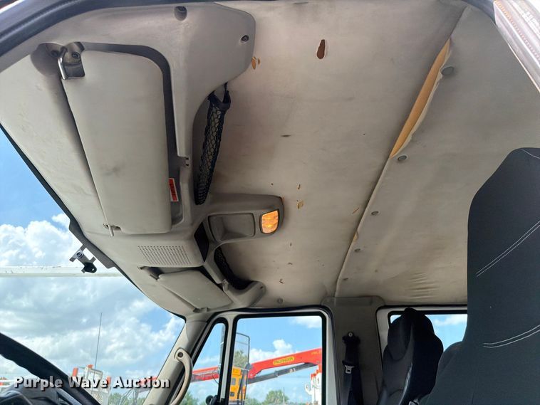 image for item EG9321 2008 International WorkStar 7500 Crew Cab crane truck