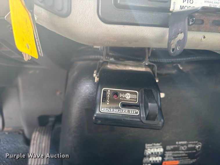 image for item EG9321 2008 International WorkStar 7500 Crew Cab crane truck