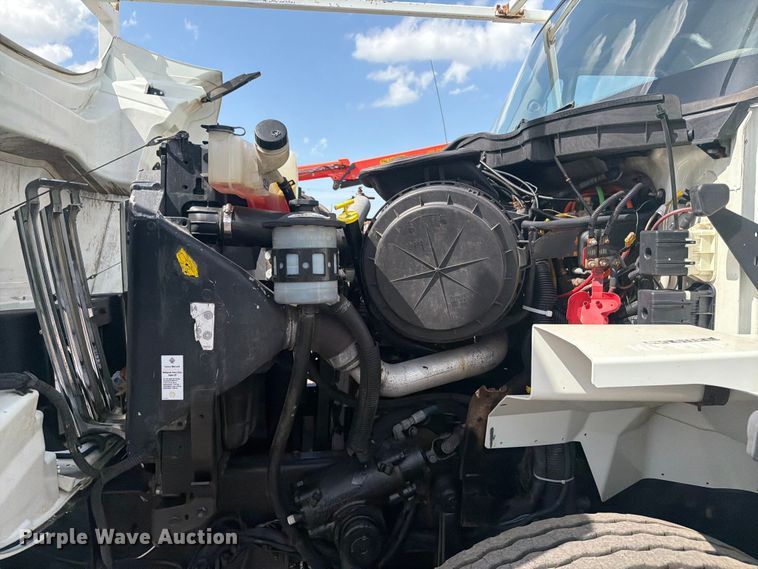 image for item EG9321 2008 International WorkStar 7500 Crew Cab crane truck