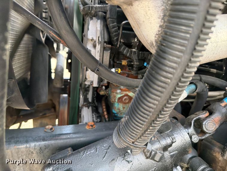 image for item EG9321 2008 International WorkStar 7500 Crew Cab crane truck
