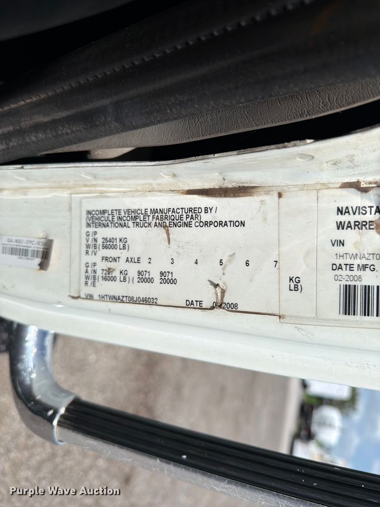 image for item EG9321 2008 International WorkStar 7500 Crew Cab crane truck