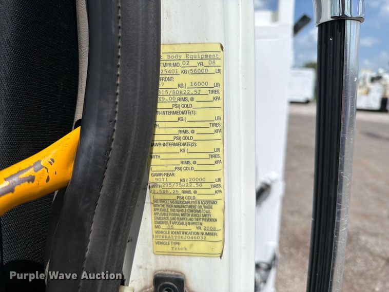 image for item EG9321 2008 International WorkStar 7500 Crew Cab crane truck