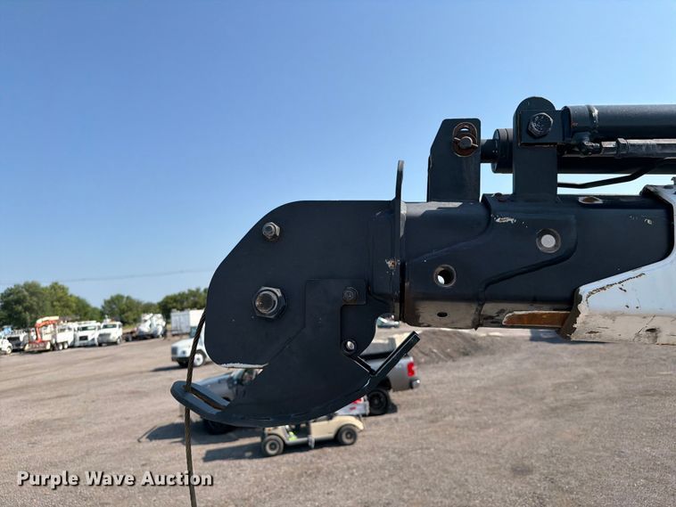 image for item EG9328 2013 Freightliner 108SD Crew Cab crane truck