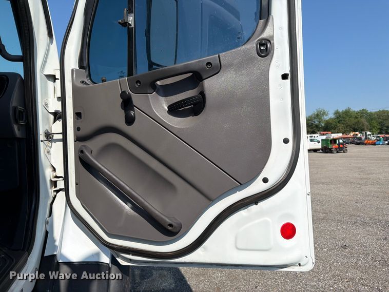 image for item EG9328 2013 Freightliner 108SD Crew Cab crane truck