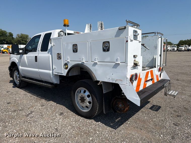image for item EG9329 2014 Ford F250 Super Duty Ext. Cab utility bed pickup truck