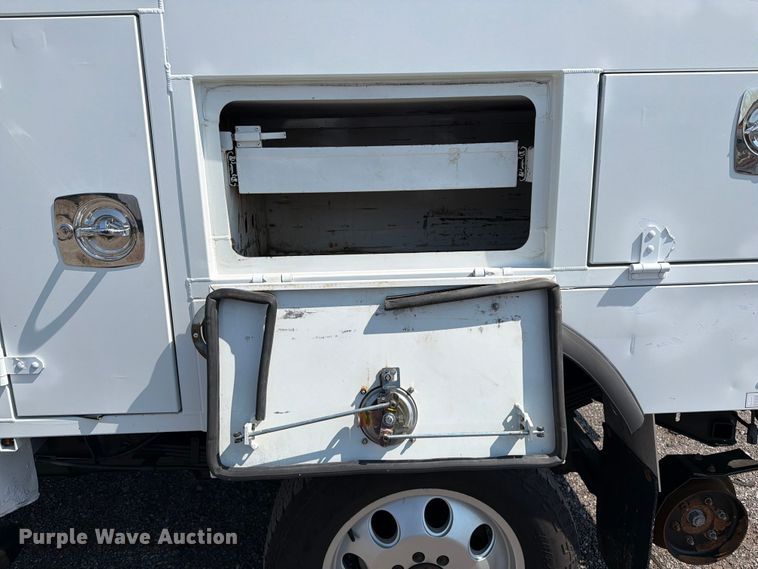 image for item EG9329 2014 Ford F250 Super Duty Ext. Cab utility bed pickup truck