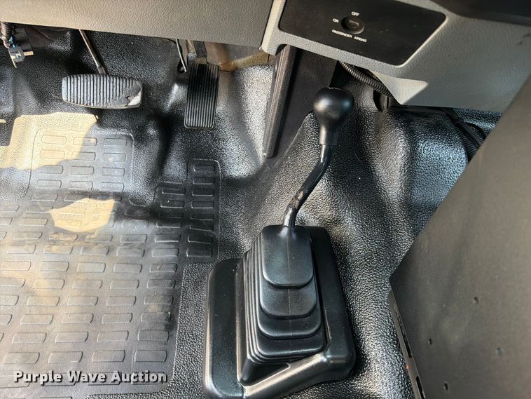 image for item EG9329 2014 Ford F250 Super Duty Ext. Cab utility bed pickup truck