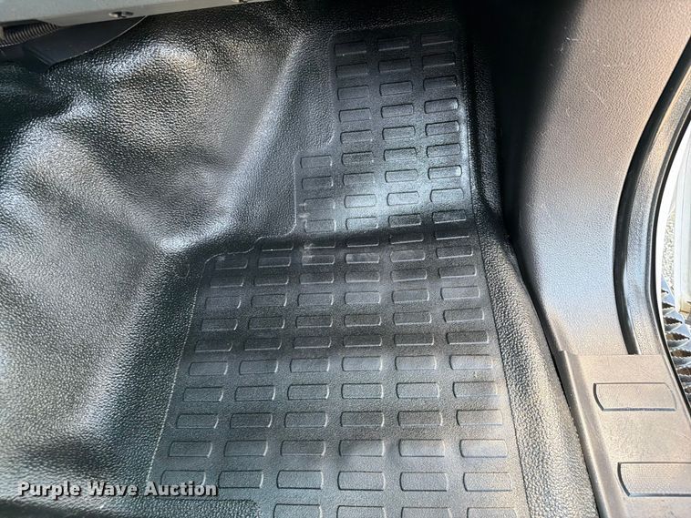 image for item EG9329 2014 Ford F250 Super Duty Ext. Cab utility bed pickup truck
