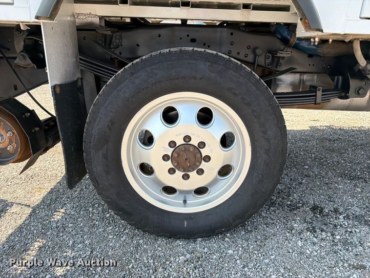 image for item EG9329 2014 Ford F250 Super Duty Ext. Cab utility bed pickup truck