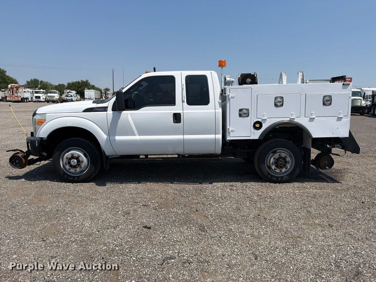 image for item EG9330 2014 Ford F250 Super Duty Ext. Cab utility bed pickup truck