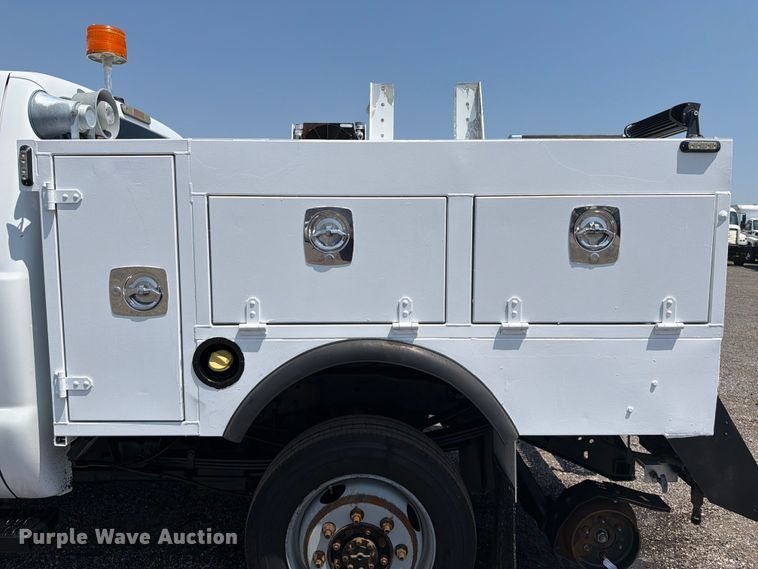 image for item EG9330 2014 Ford F250 Super Duty Ext. Cab utility bed pickup truck