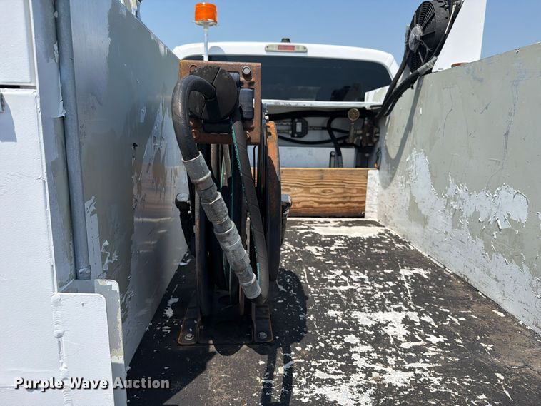 image for item EG9330 2014 Ford F250 Super Duty Ext. Cab utility bed pickup truck