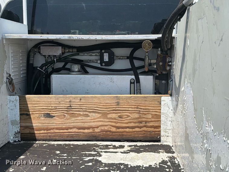 image for item EG9330 2014 Ford F250 Super Duty Ext. Cab utility bed pickup truck