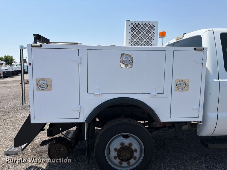 image for item EG9330 2014 Ford F250 Super Duty Ext. Cab utility bed pickup truck