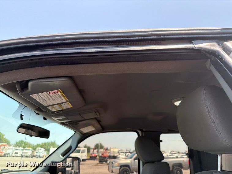 image for item EG9330 2014 Ford F250 Super Duty Ext. Cab utility bed pickup truck