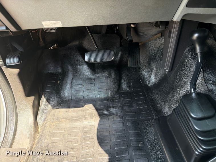 image for item EG9330 2014 Ford F250 Super Duty Ext. Cab utility bed pickup truck