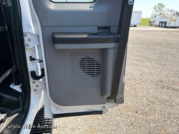 image for item EG9330 2014 Ford F250 Super Duty Ext. Cab utility bed pickup truck