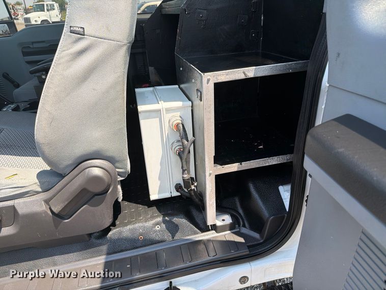 image for item EG9330 2014 Ford F250 Super Duty Ext. Cab utility bed pickup truck