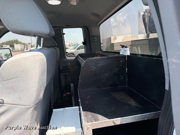 image for item EG9330 2014 Ford F250 Super Duty Ext. Cab utility bed pickup truck