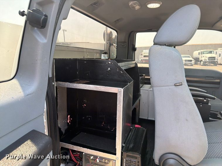 image for item EG9330 2014 Ford F250 Super Duty Ext. Cab utility bed pickup truck