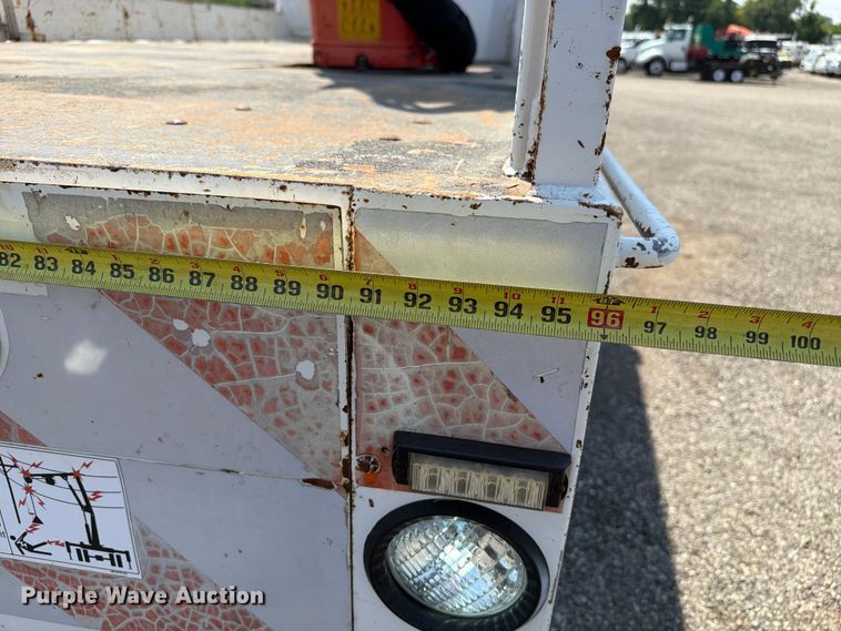 image for item EG9333 2007 Freightliner Business Class M2 Crew Cab crane truck