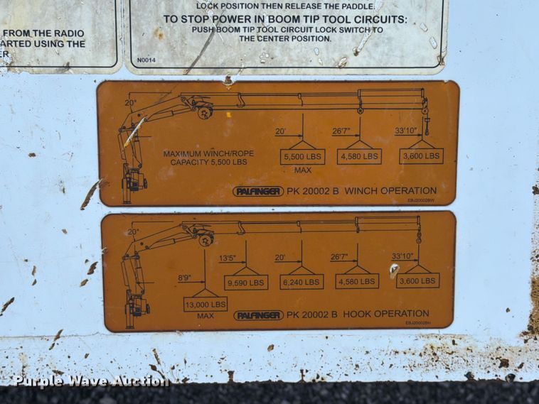 image for item EG9333 2007 Freightliner Business Class M2 Crew Cab crane truck