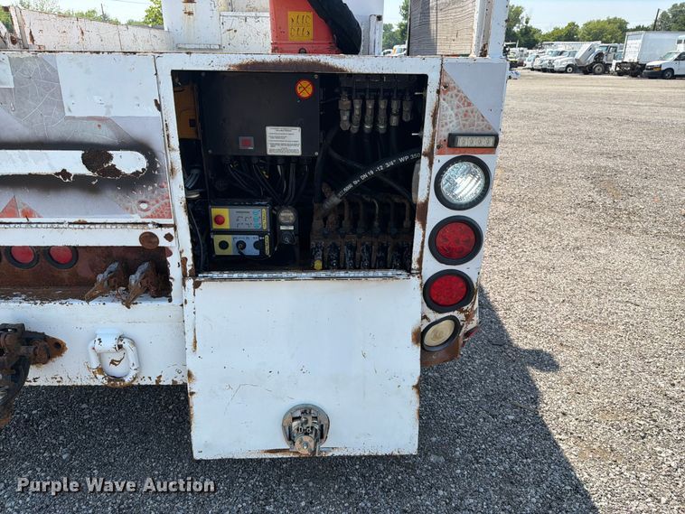 image for item EG9333 2007 Freightliner Business Class M2 Crew Cab crane truck