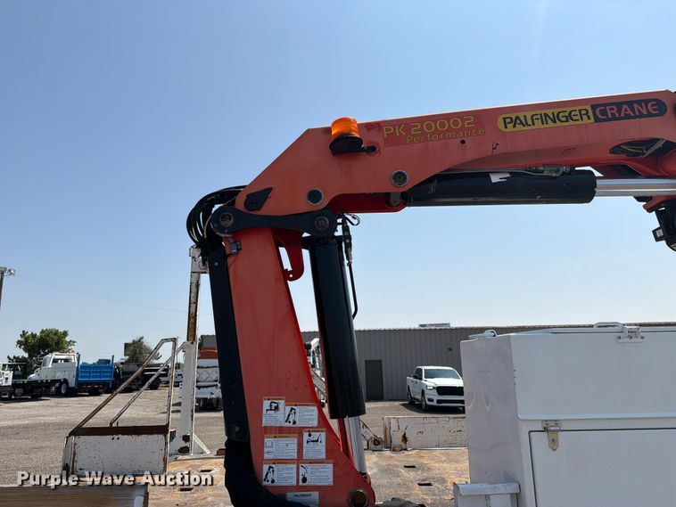 image for item EG9333 2007 Freightliner Business Class M2 Crew Cab crane truck