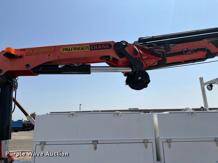 image for item EG9333 2007 Freightliner Business Class M2 Crew Cab crane truck