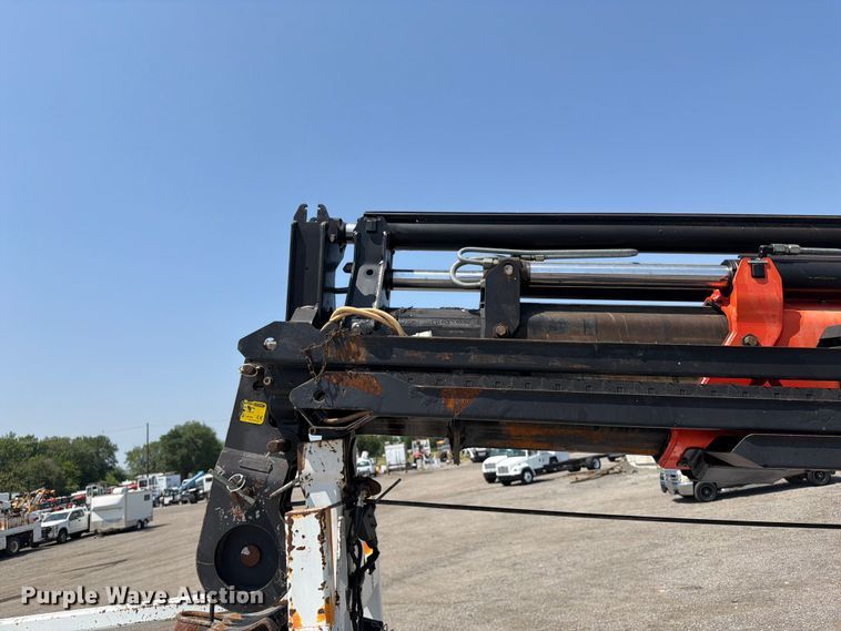 image for item EG9333 2007 Freightliner Business Class M2 Crew Cab crane truck