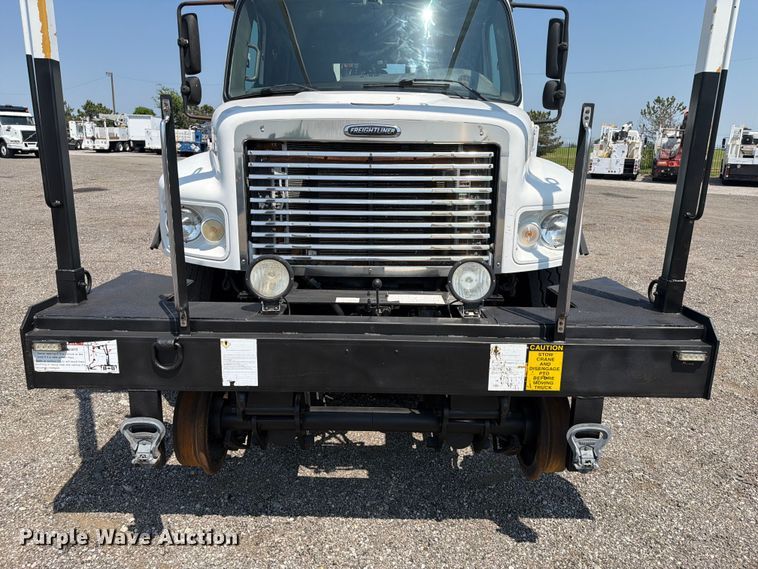 image for item EG9333 2007 Freightliner Business Class M2 Crew Cab crane truck