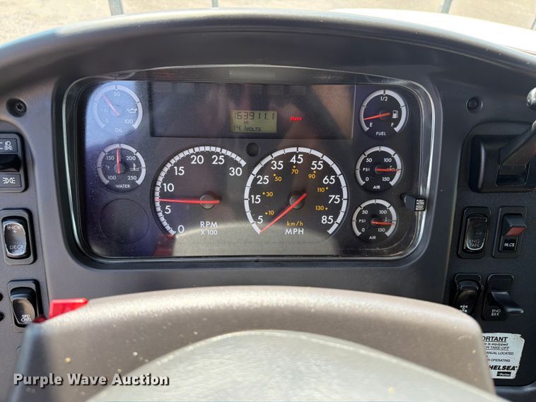 image for item EG9333 2007 Freightliner Business Class M2 Crew Cab crane truck